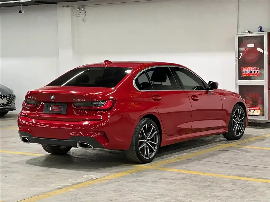 BMW 3 Series 2021 из CN, фото 2