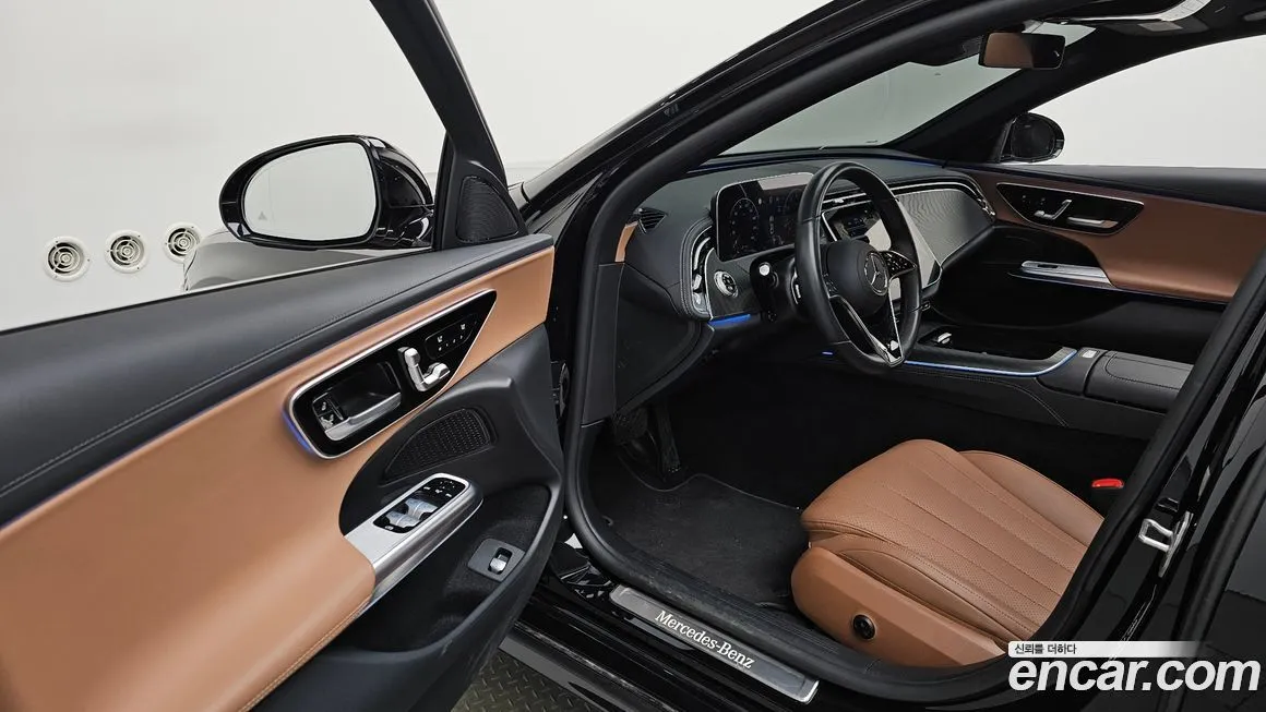 Mercedes-Benz E-Class — фото 10