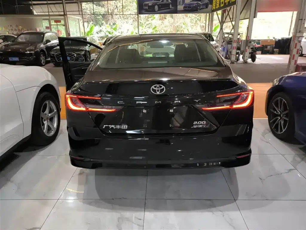 Toyota Camry 2025 из CN, фото 4