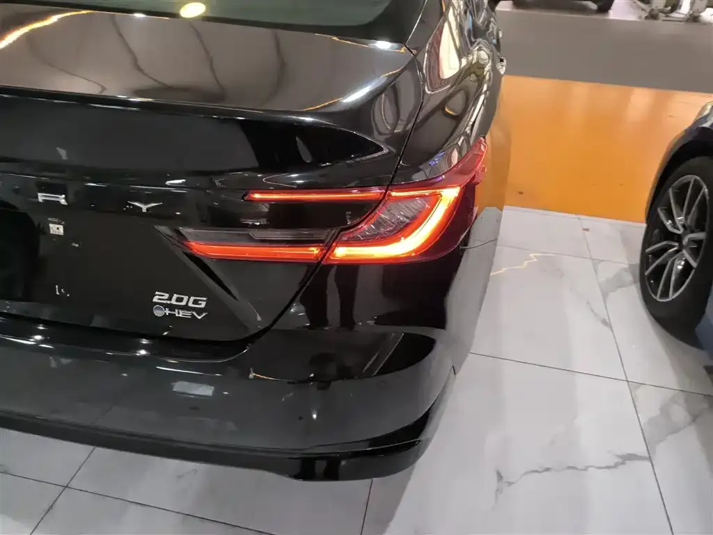 Toyota Camry 2025 из CN, фото 10