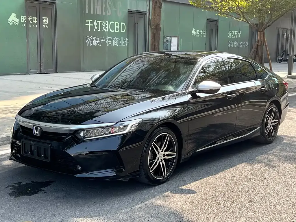 Honda Inspire — фото 1