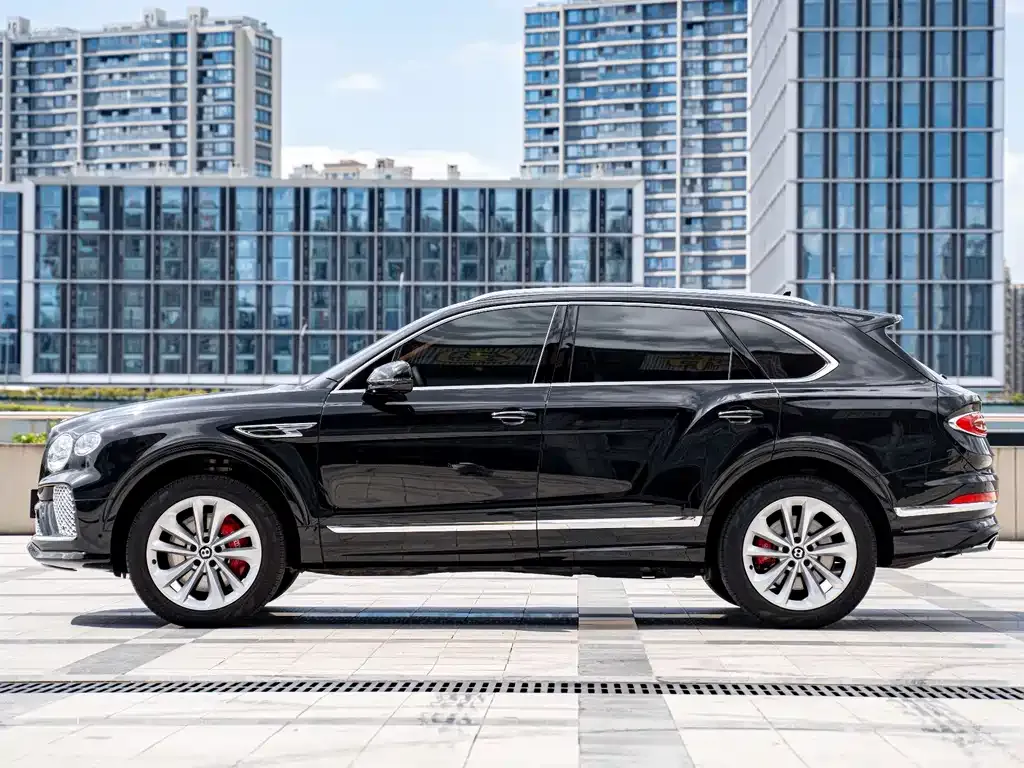 Bentley Bentayga — фото 10