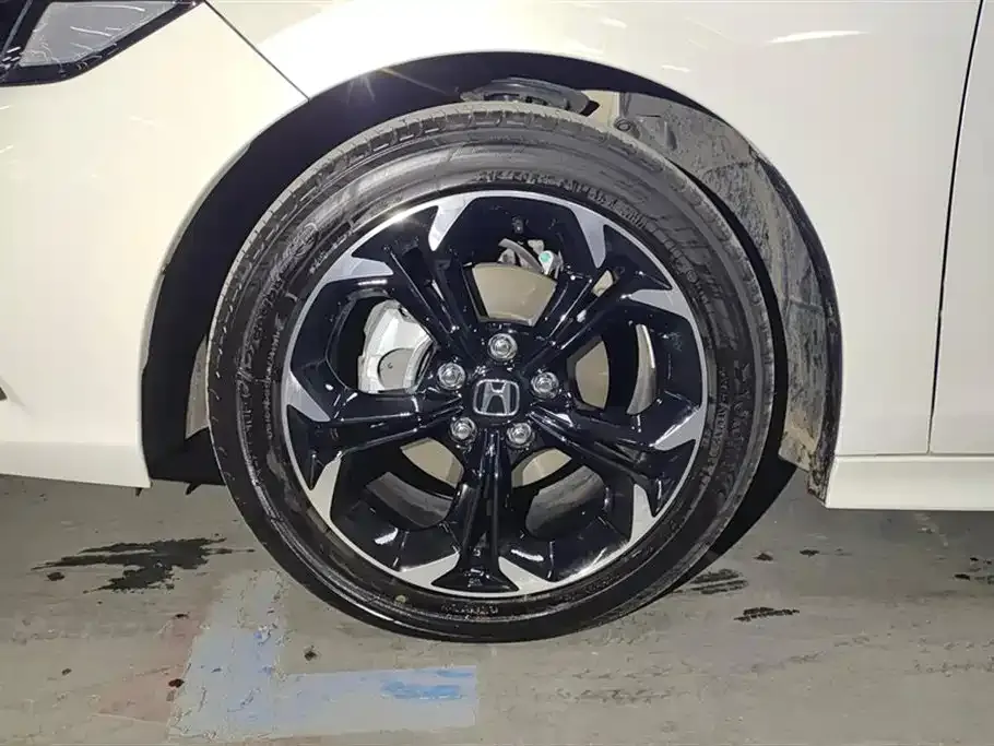 Honda Civic — фото 10