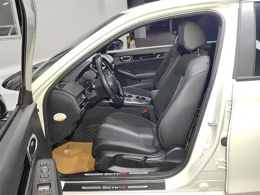 Honda Civic — фото 9