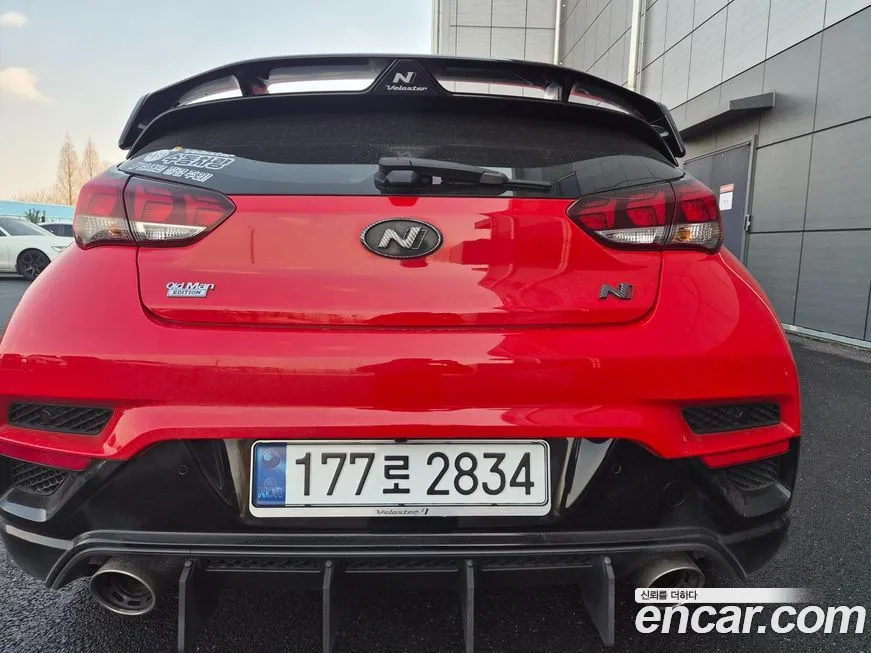 Hyundai Veloster — фото 9