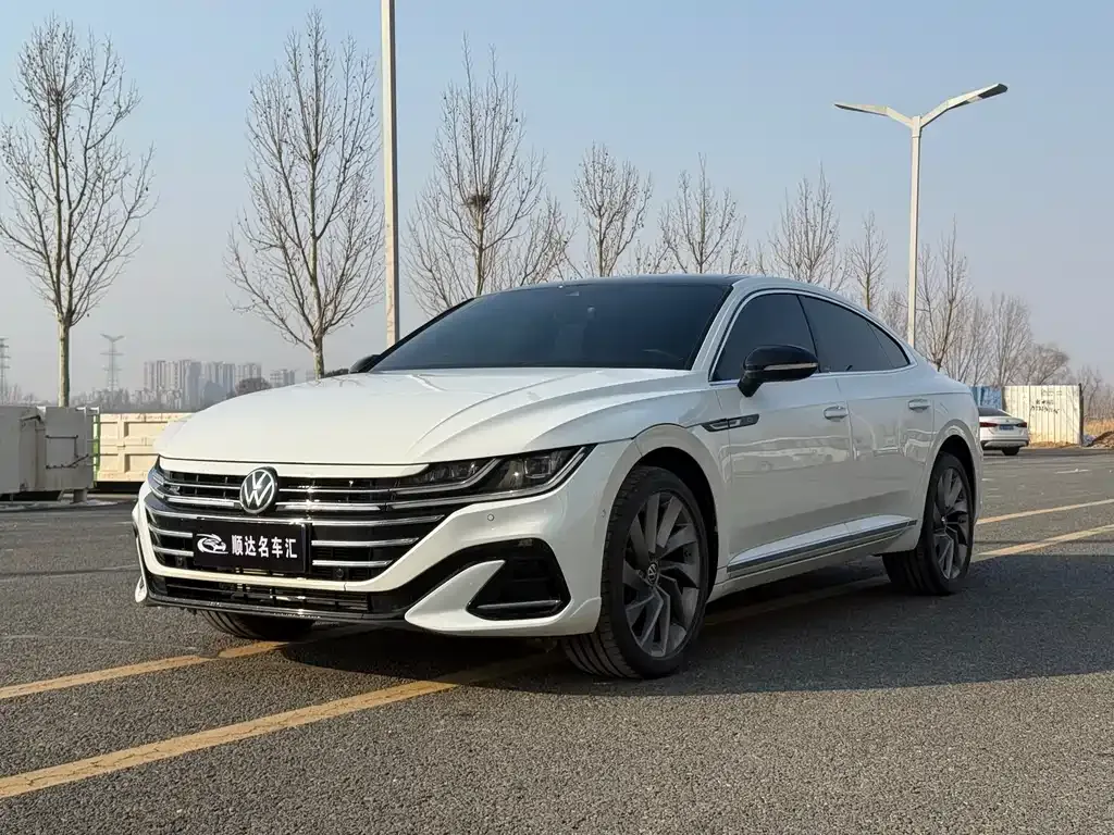 Volkswagen CC 2024 из CN, фото 1