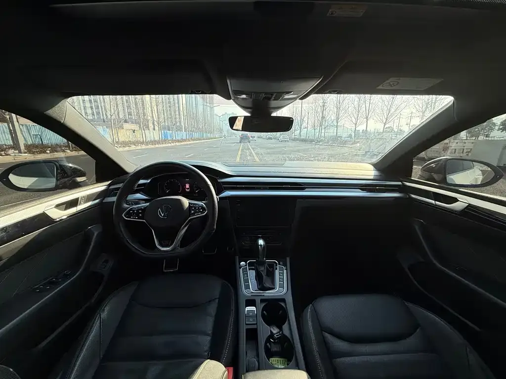 Volkswagen CC 2024 из CN, фото 8
