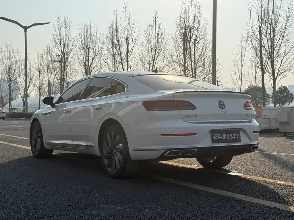 Volkswagen CC 2024 из CN, фото 6