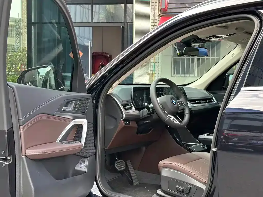 BMW X1 2025 из CN, фото 9