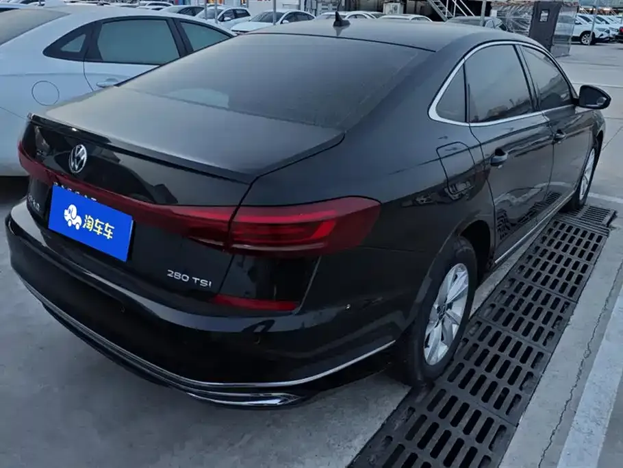 Volkswagen Passat — фото 6