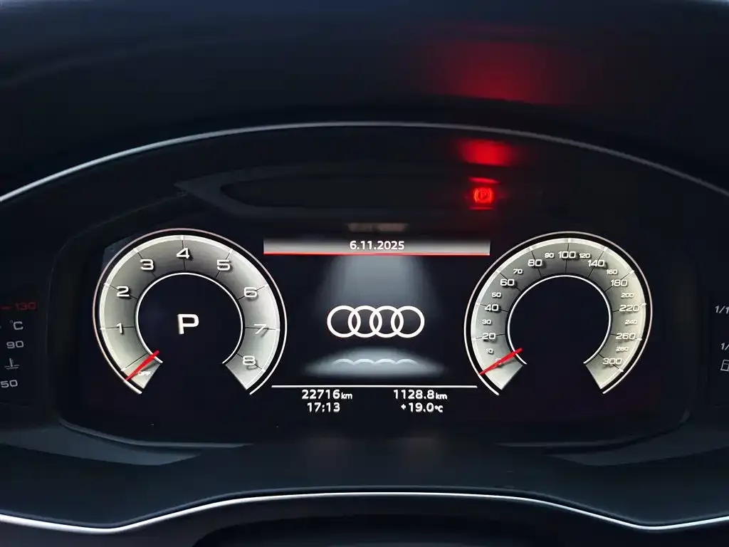 Audi A6L 2024 из CN, фото 3