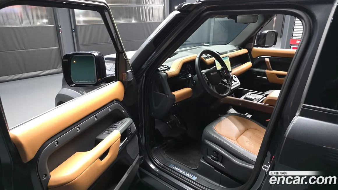 Land Rover Defender 2023 из KR, фото 10