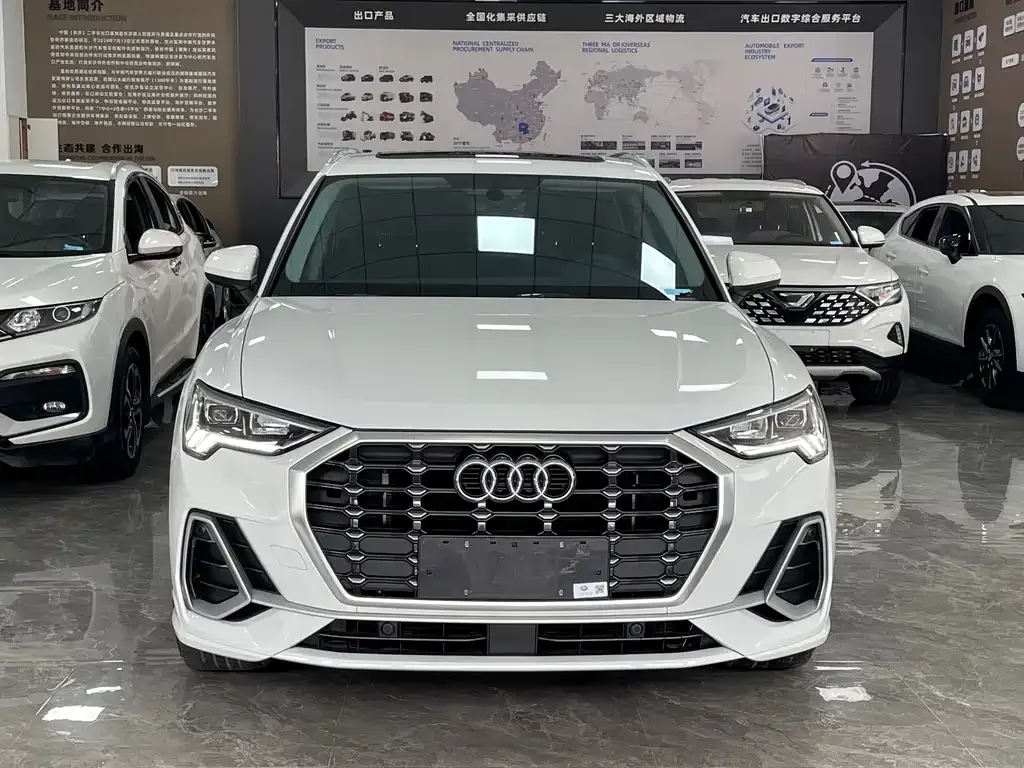 Audi Q3 — фото 4
