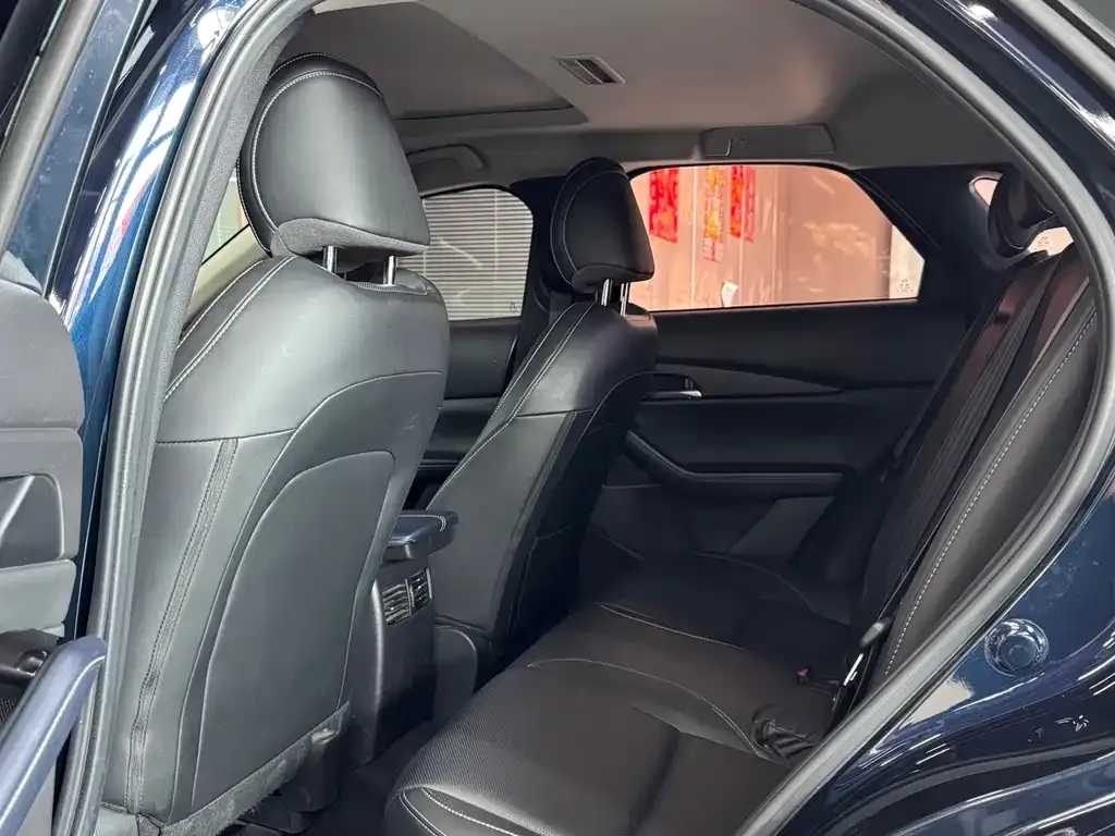 Mazda CX-30 2021 из CN, фото 3