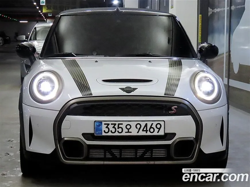 Mini Cooper Convertible 2024 из KR, фото 3