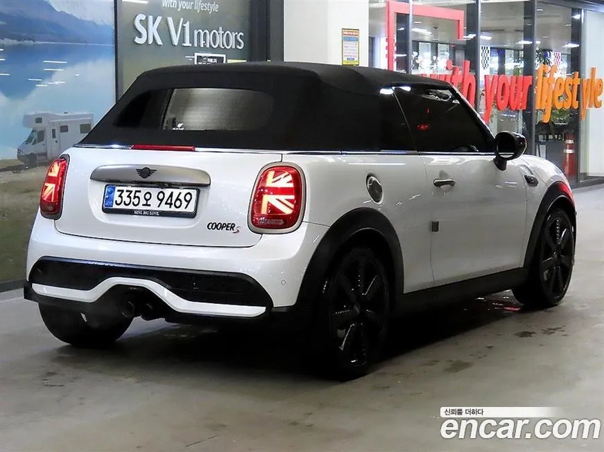 Mini Cooper Convertible 2024 из KR, фото 9