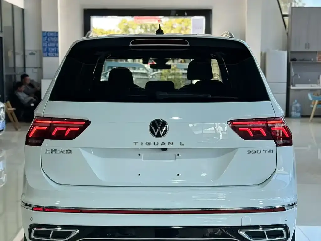 Volkswagen Tiguan L 2023 из CN, фото 3