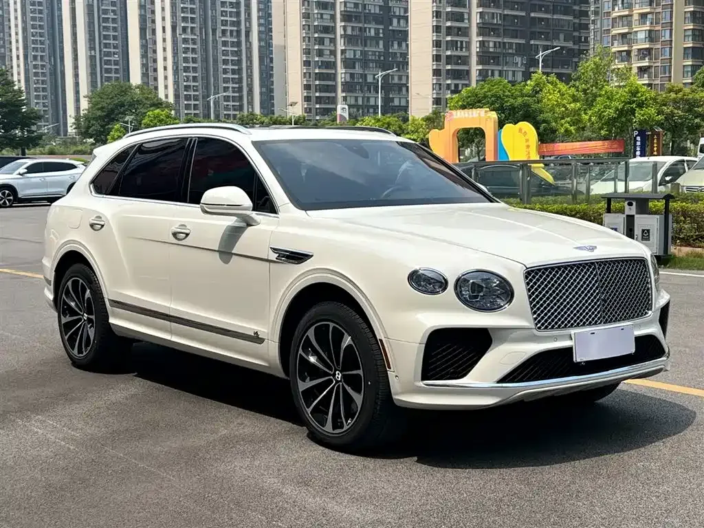 Bentley Bentayga — фото 7