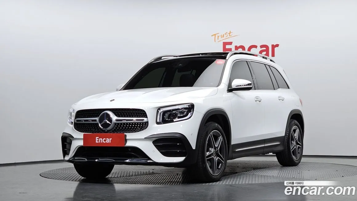 Mercedes-Benz GLB-Class — фото 1