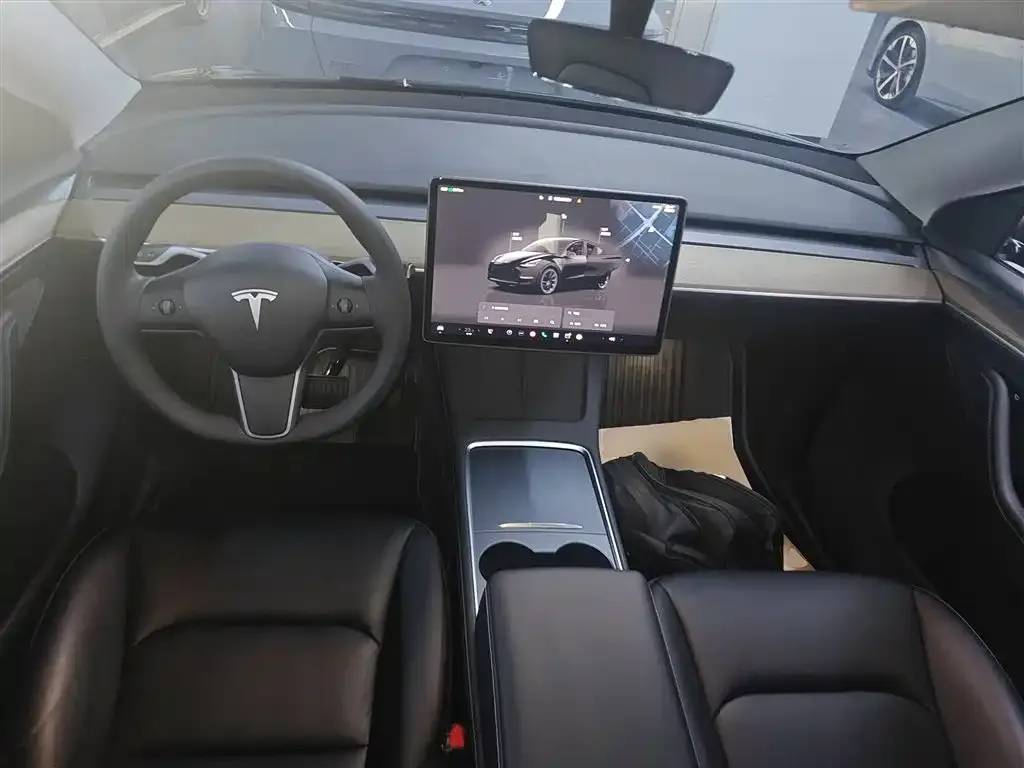 Tesla Model Y 2023 из CN, фото 4