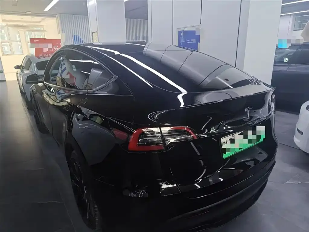 Tesla Model Y 2023 из CN, фото 6