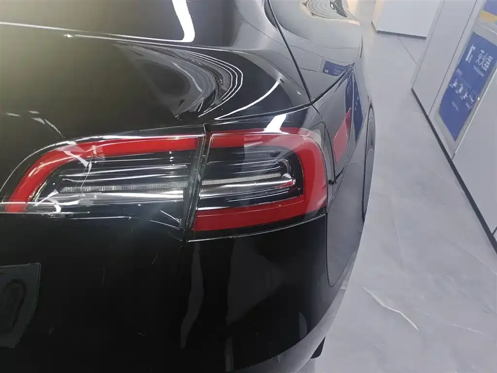 Tesla Model Y 2023 из CN, фото 10