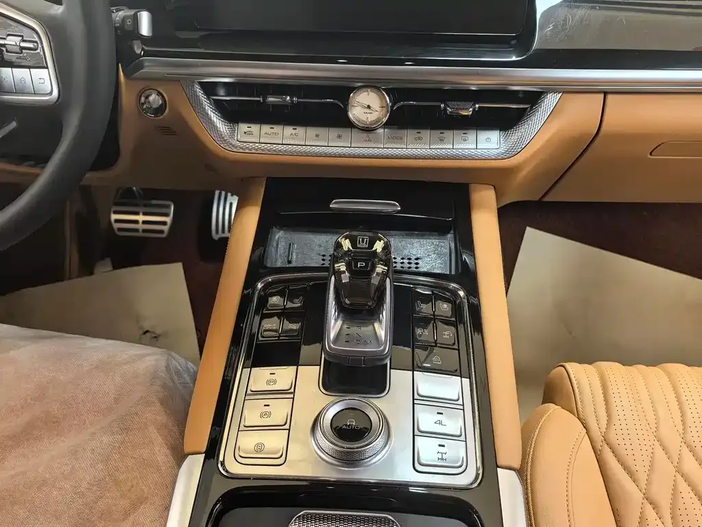 Tank 500 New Energy 2023 из CN, фото 3