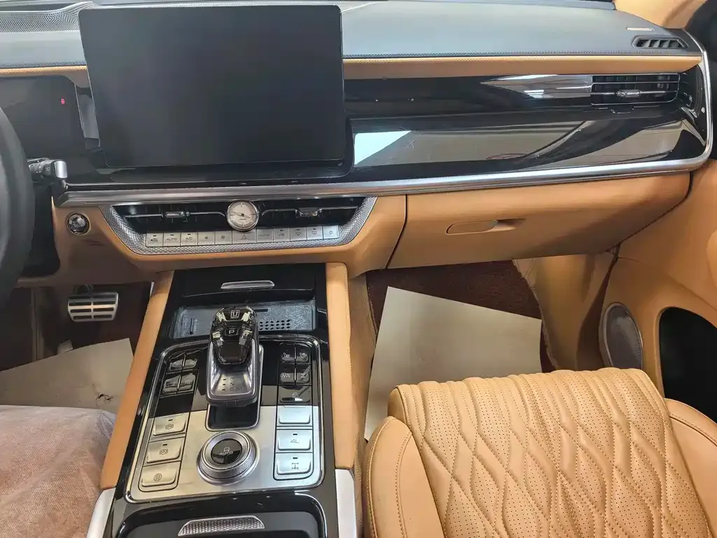 Tank 500 New Energy 2023 из CN, фото 4