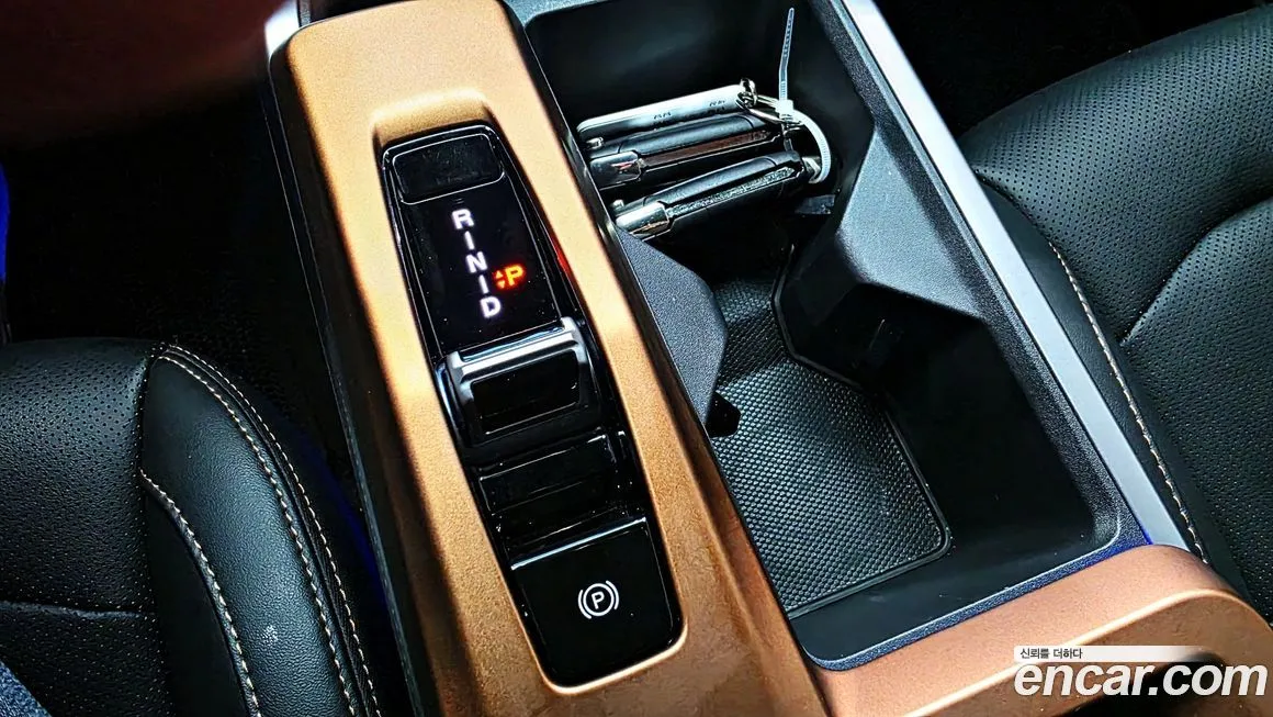 KG Mobility (Ssangyong) Torres — фото 9