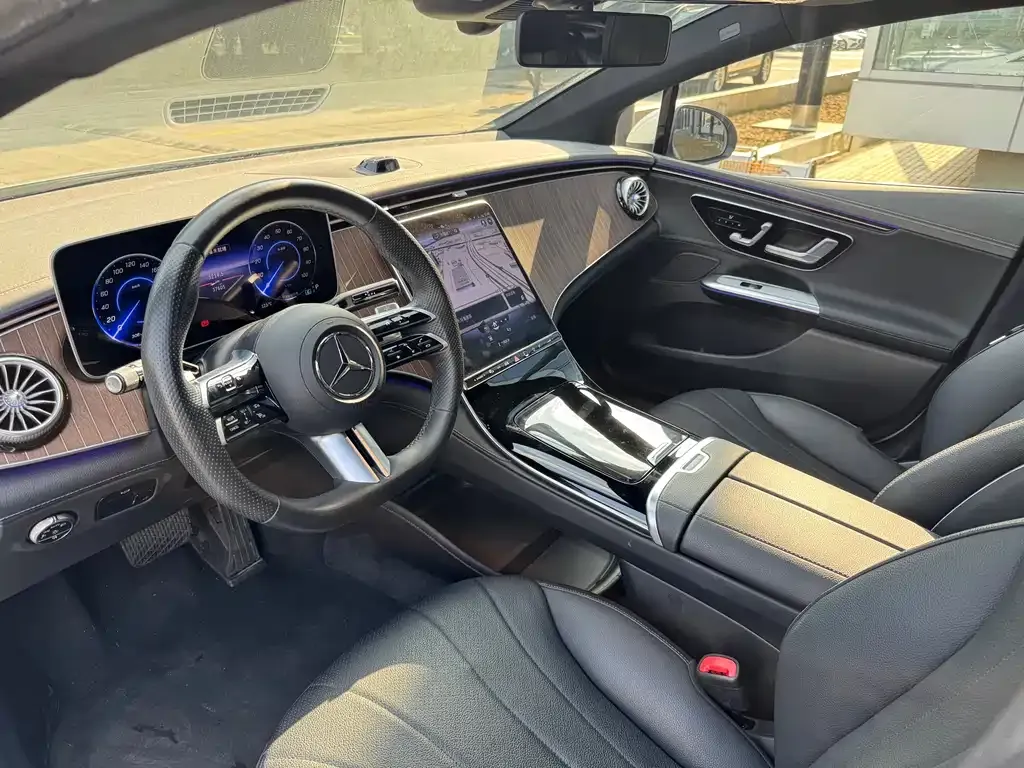 Mercedes-Benz EQE 2023 из CN, фото 10
