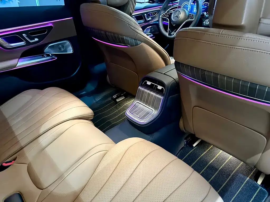 Mercedes-Benz E-Class 2025 из CN, фото 10