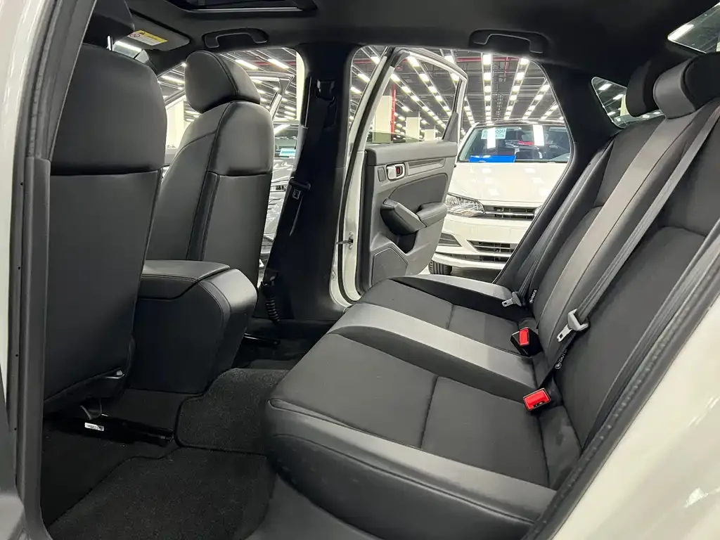 Honda Civic — фото 7