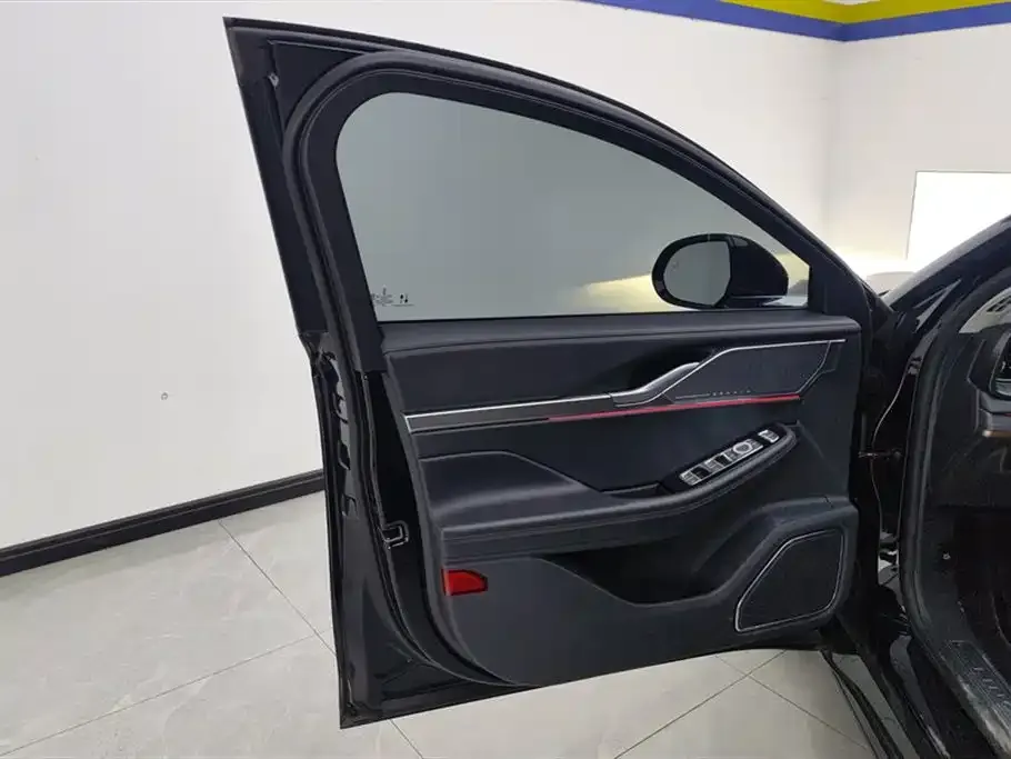 Lincoln Z 2024 из CN, фото 9