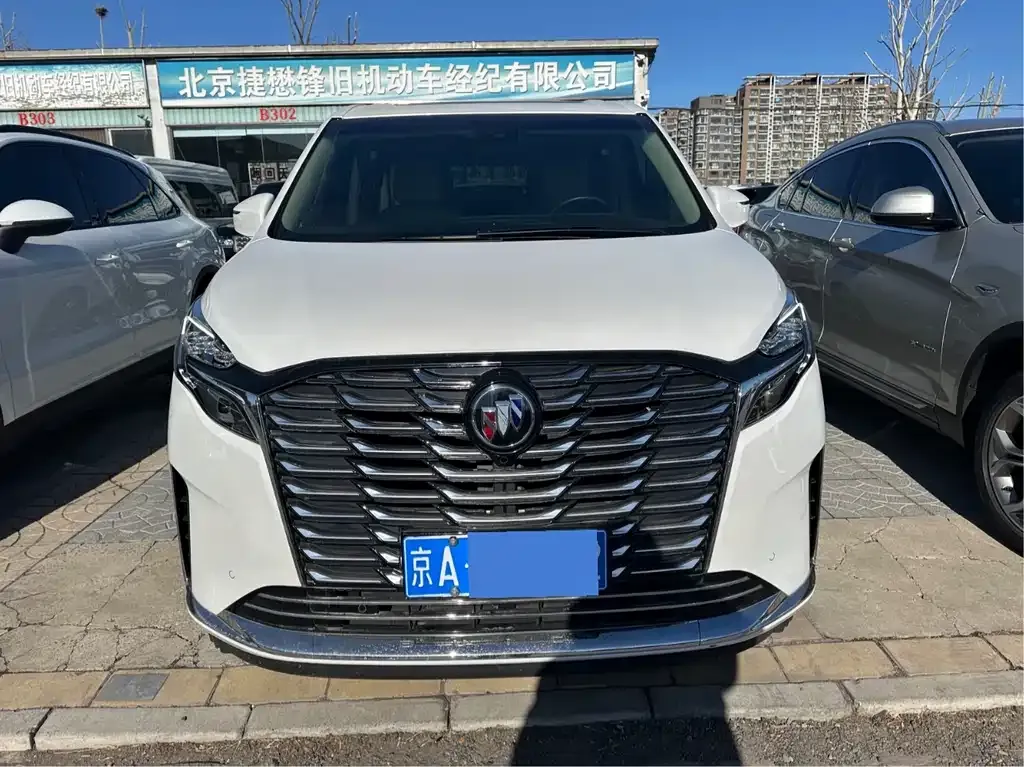 Buick GL8 2024 из CN, фото 8