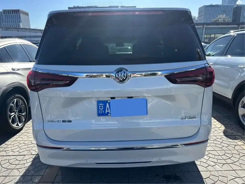 Buick GL8 2024 из CN, фото 2