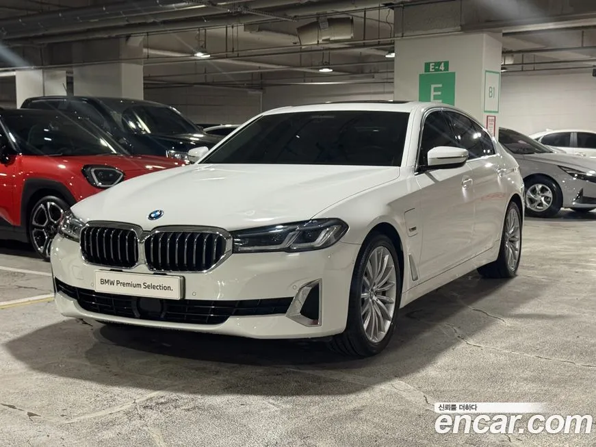 BMW 5-Series — фото 1
