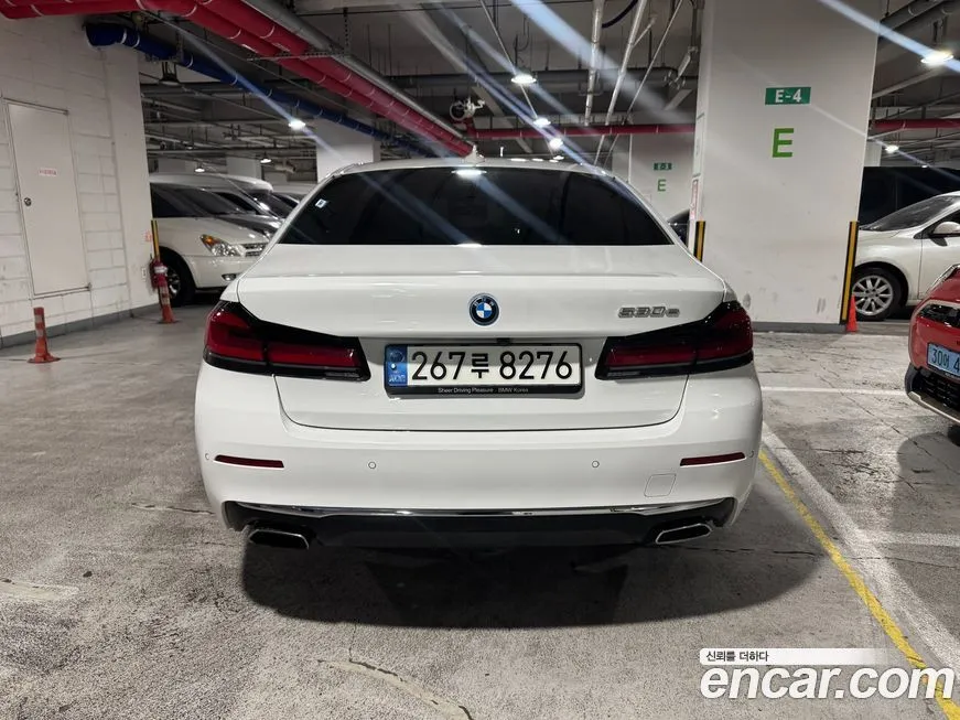 BMW 5-Series — фото 10