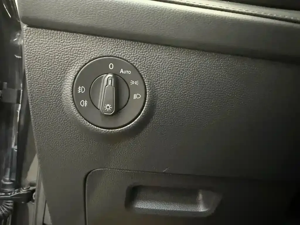 Volkswagen Tharu — фото 7