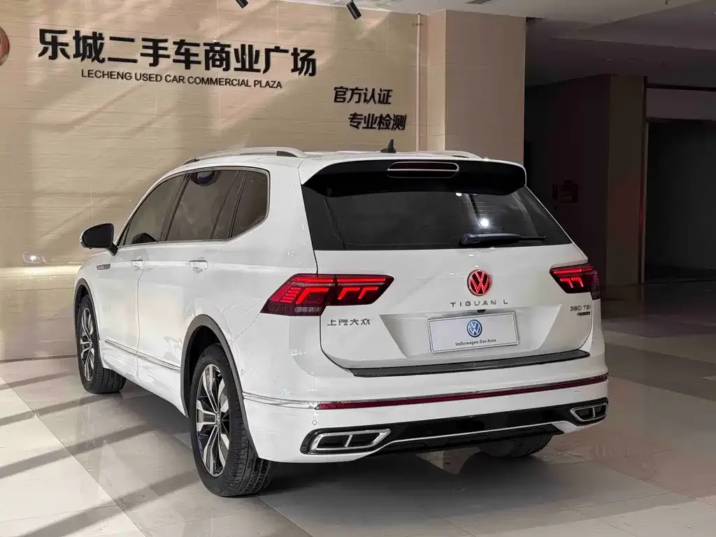 Volkswagen Tiguan L — фото 6