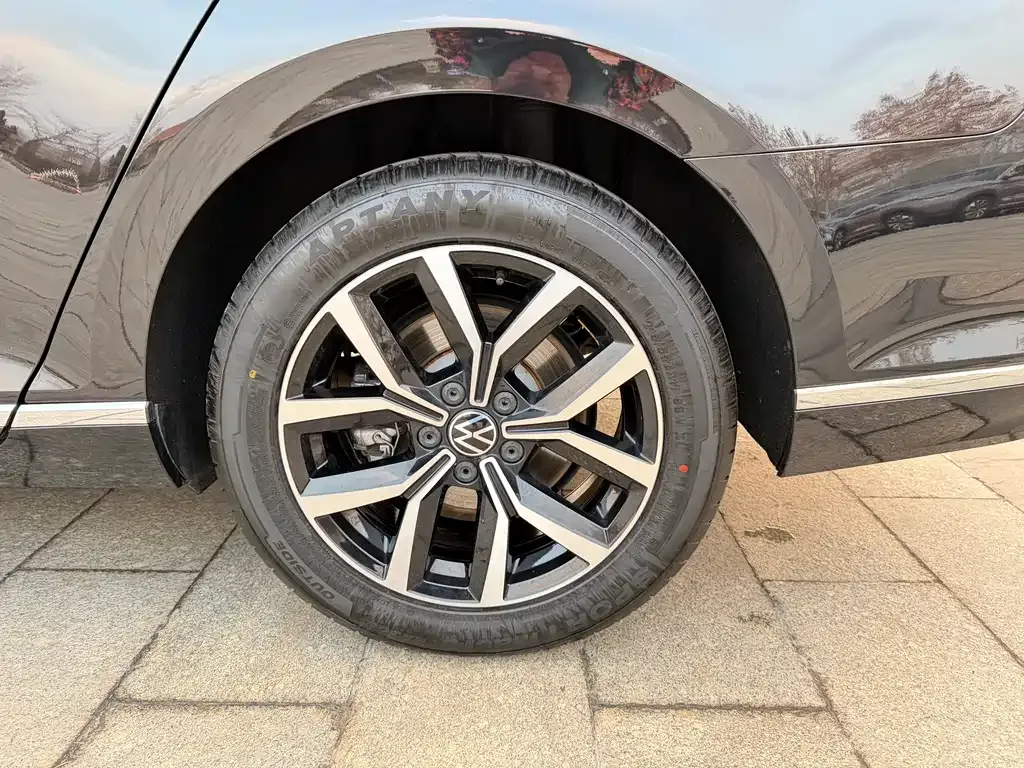 Volkswagen Magotan 2022 из CN, фото 3
