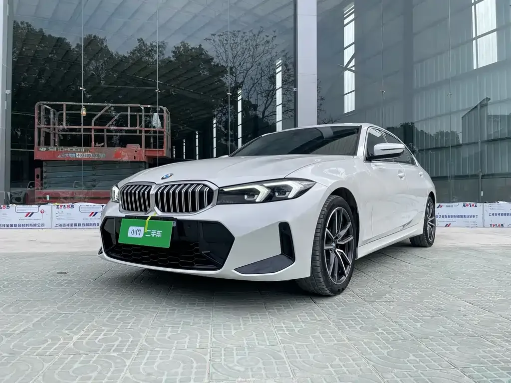 BMW 3 Series 2023 из CN, фото 1