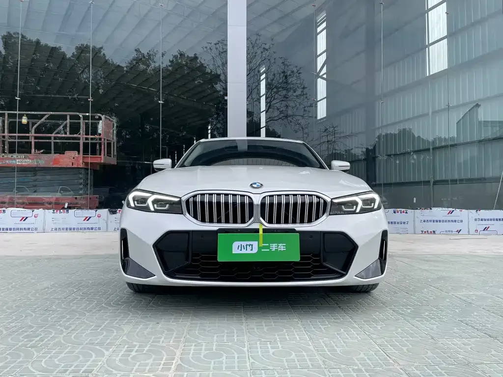 BMW 3 Series 2023 из CN, фото 7