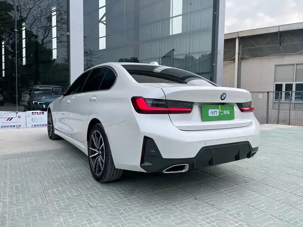 BMW 3 Series 2023 из CN, фото 3