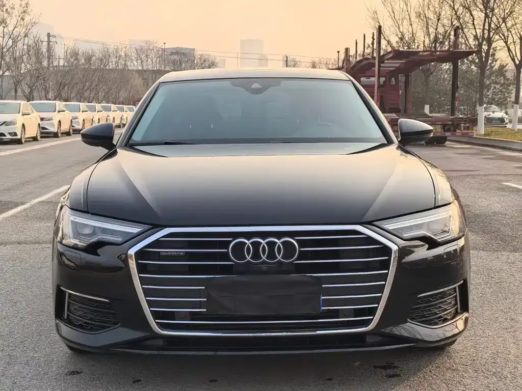 Audi A6L — фото 9