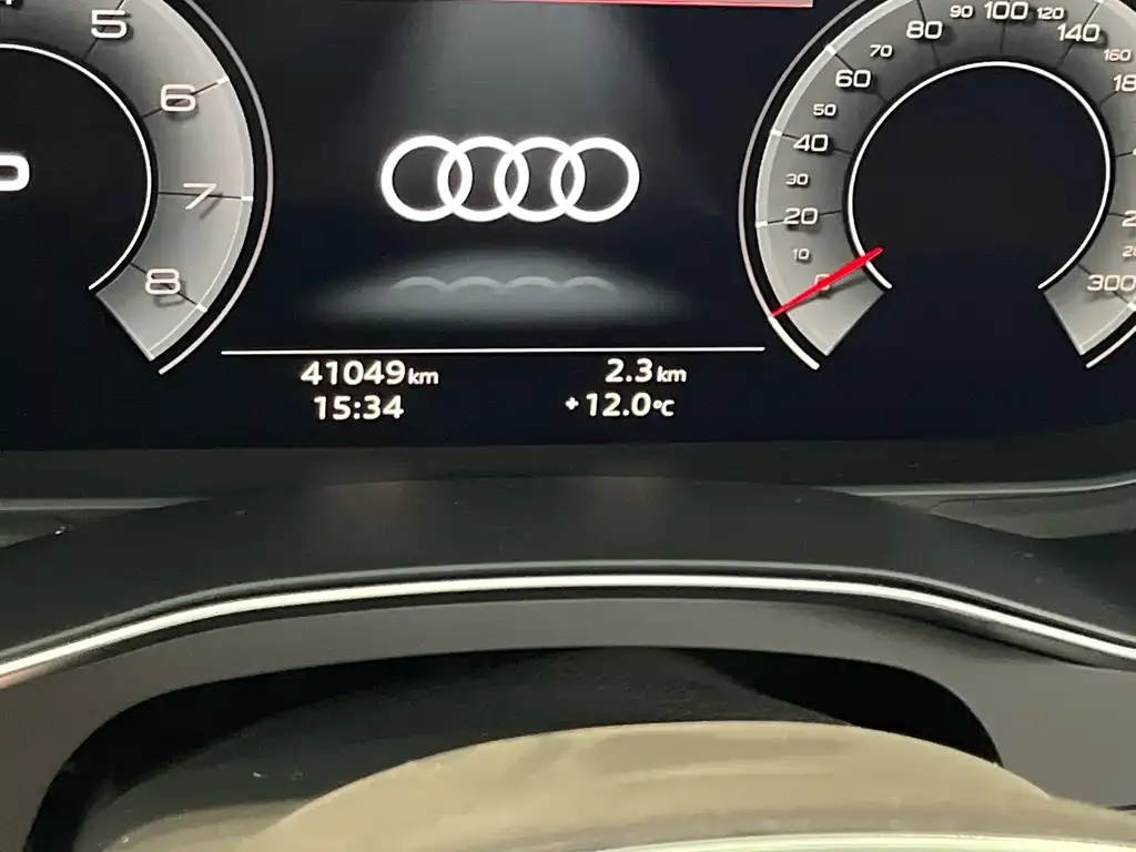 Audi A6L — фото 7