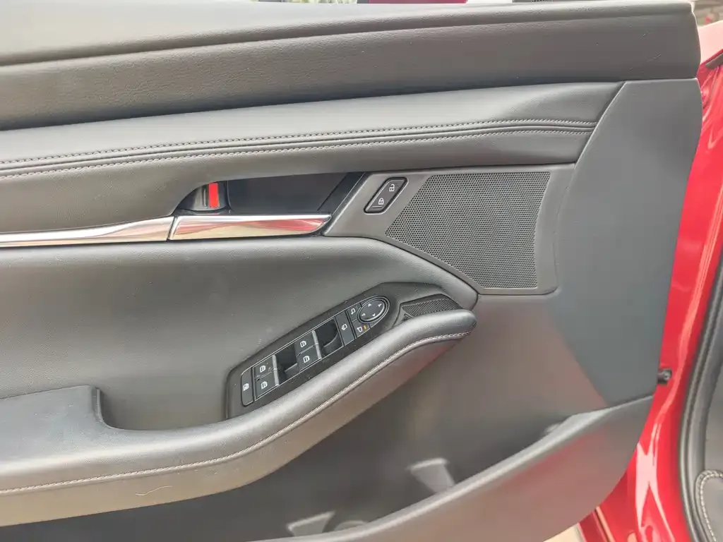 Mazda 3 Axela 2021 из CN, фото 6