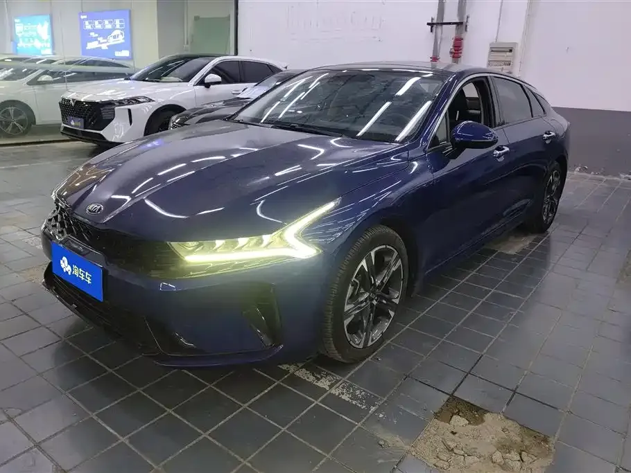 Kia K5 2021 из CN, фото 1