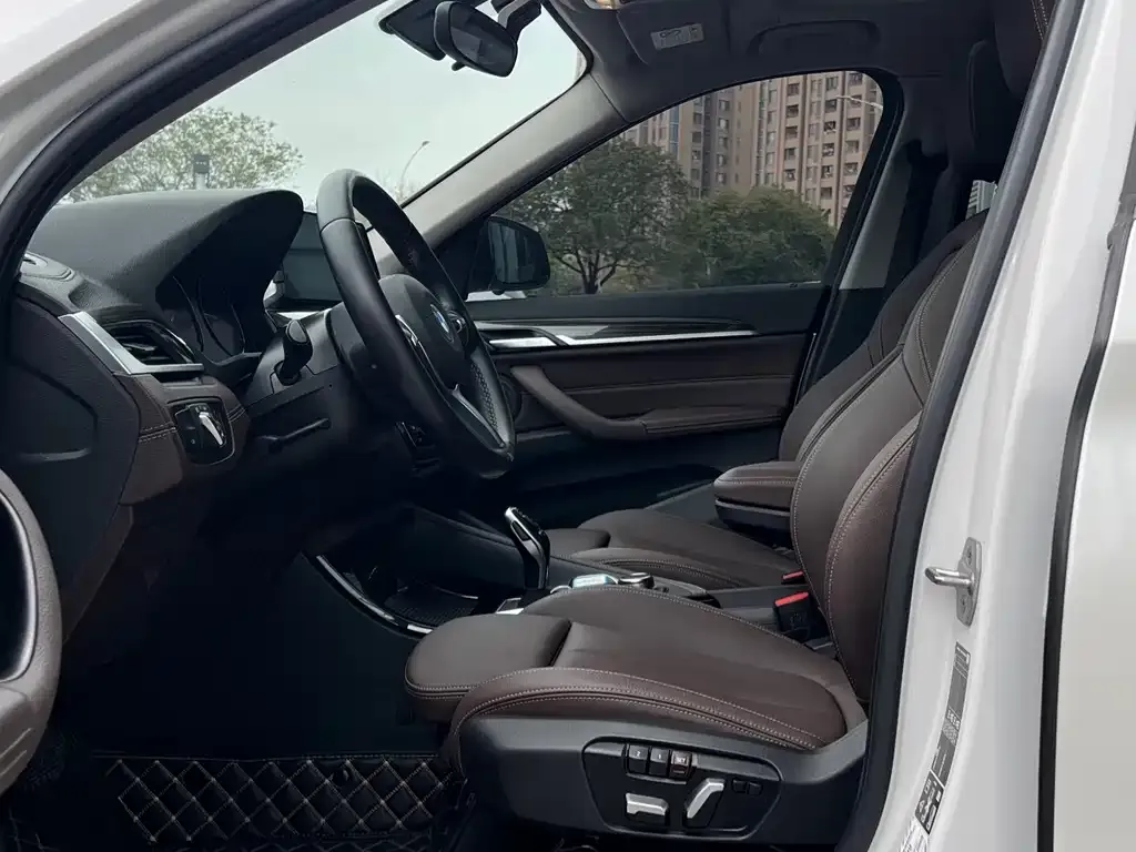 BMW X1 2022 из CN, фото 3