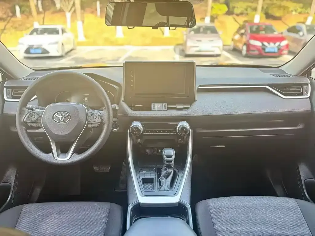 Toyota RAV4 2021 из CN, фото 3