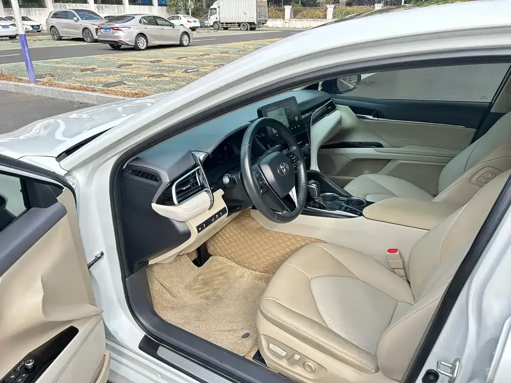 Toyota Camry 2022 из CN, фото 3